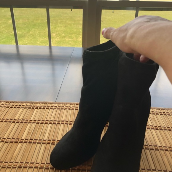 Express Booties Adjustable Ankle drawstring. Size 9M - Picture 4 of 8